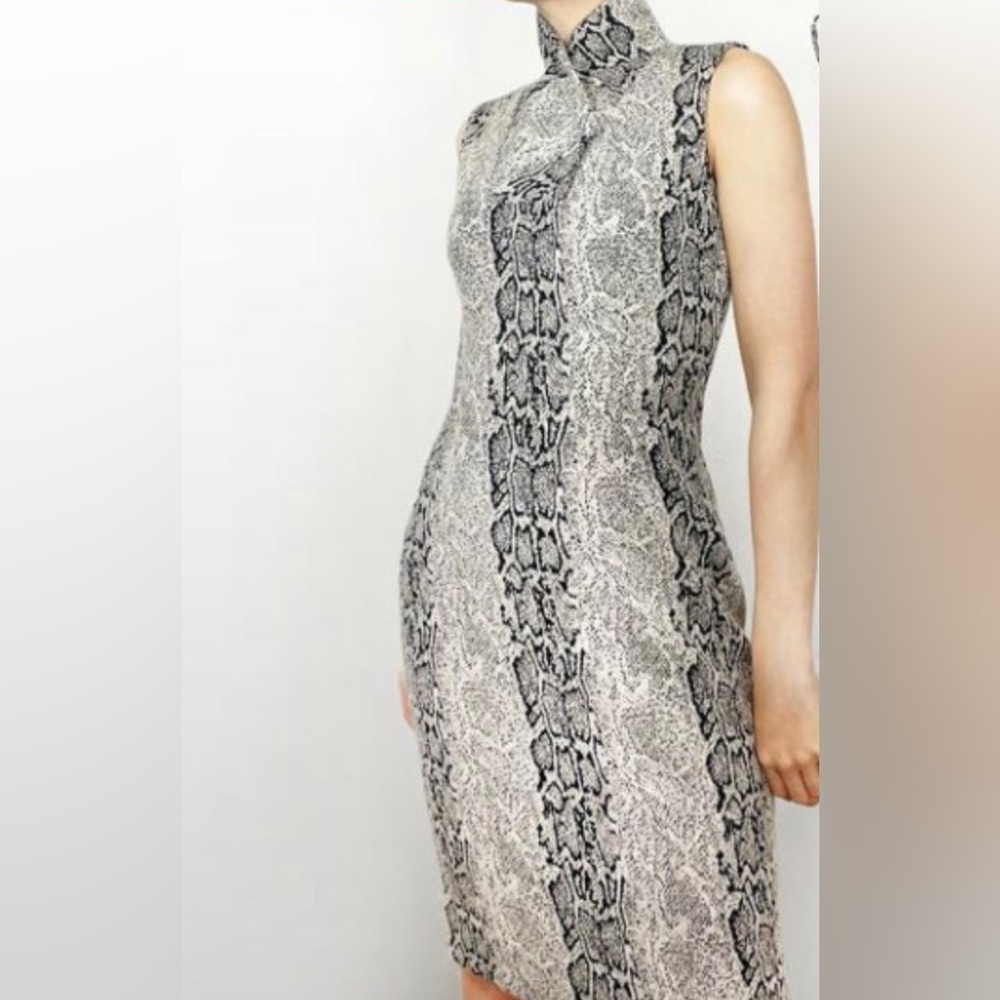 Kalvin Klein Bodycon Sleeveless Midi Dress